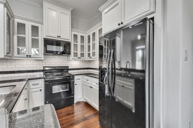 3911 Kennon Street A, Houston, TX 77009