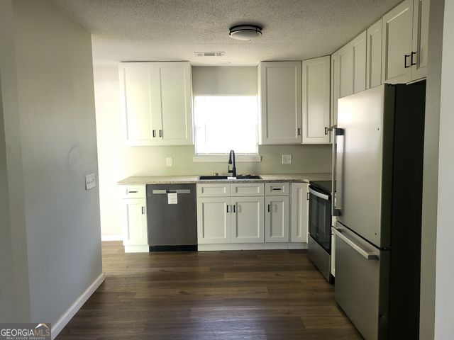 5202 32nd Street SW, Lanett, AL 36863