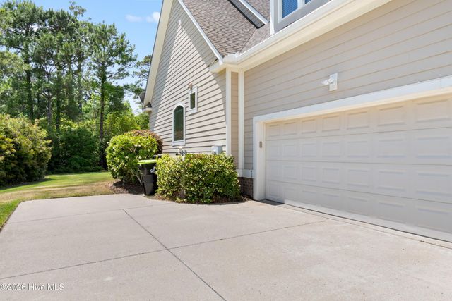 2920 Legends Drive, Southport, NC 28461