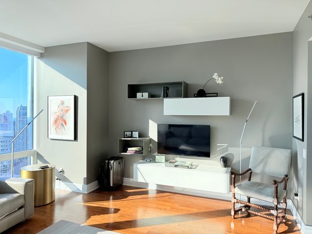 401 N Wabash Avenue 33B, Chicago, IL 60611