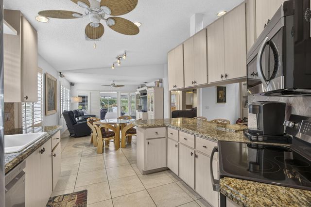 262 BRIER Circle, Jupiter, FL 33458