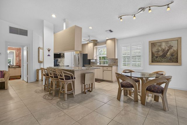 262 BRIER Circle, Jupiter, FL 33458