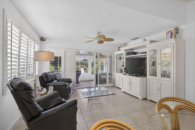 262 BRIER Circle, Jupiter, FL 33458