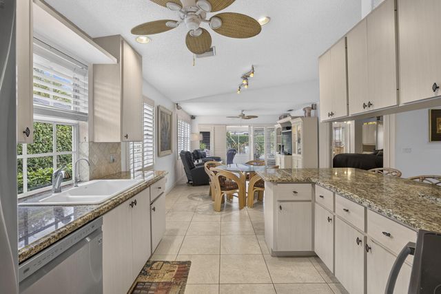 262 BRIER Circle, Jupiter, FL 33458