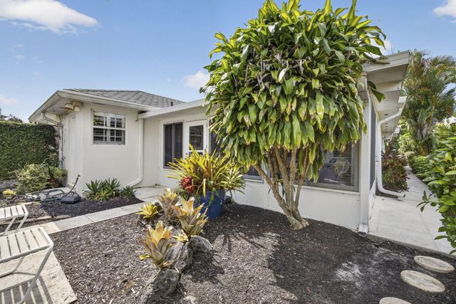 262 BRIER Circle, Jupiter, FL 33458