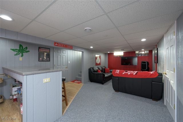 742 Dresden Drive, Hubbard, OH 44425