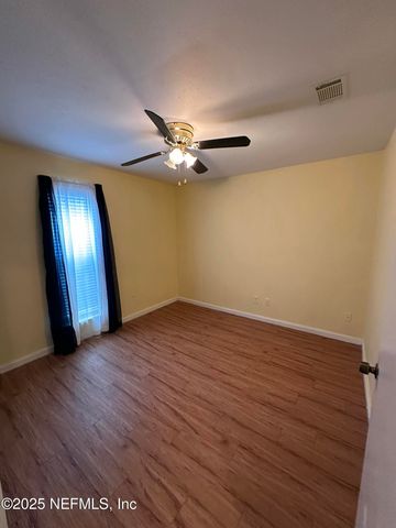 1855 ALBERTA Court N, Middleburg, FL 32068