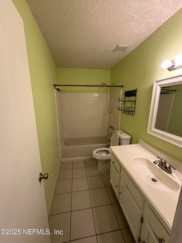 1855 ALBERTA Court N, Middleburg, FL 32068