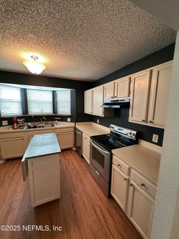 1855 ALBERTA Court N, Middleburg, FL 32068