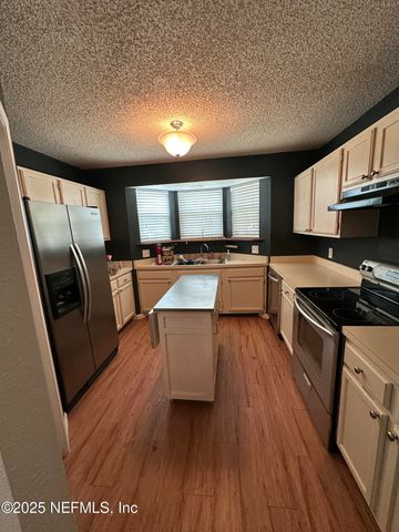 1855 ALBERTA Court N, Middleburg, FL 32068