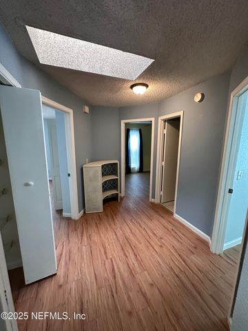 1855 ALBERTA Court N, Middleburg, FL 32068