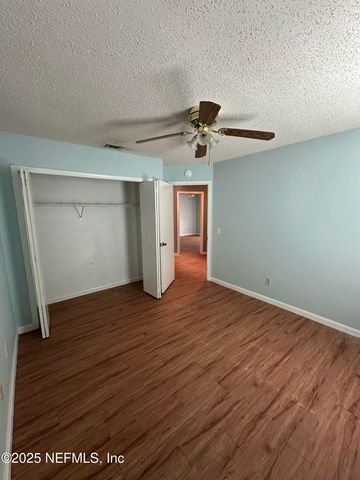 1855 ALBERTA Court N, Middleburg, FL 32068