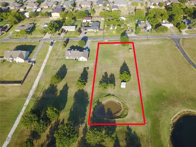 511 Pearce Drive, Pottsboro, TX 75076