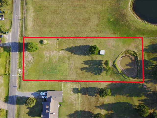 511 Pearce Drive, Pottsboro, TX 75076