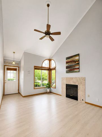995 106th Lane NW 46, Coon Rapids, MN 55433