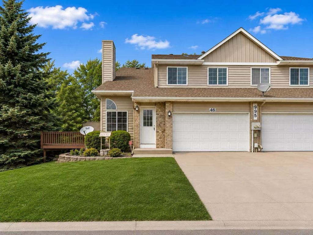 995 106th Lane NW 46, Coon Rapids, MN 55433