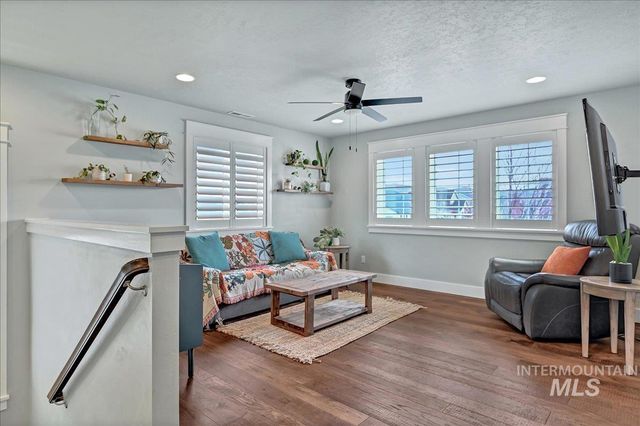 7713 S Wagons West Avenue, Boise, ID 83716