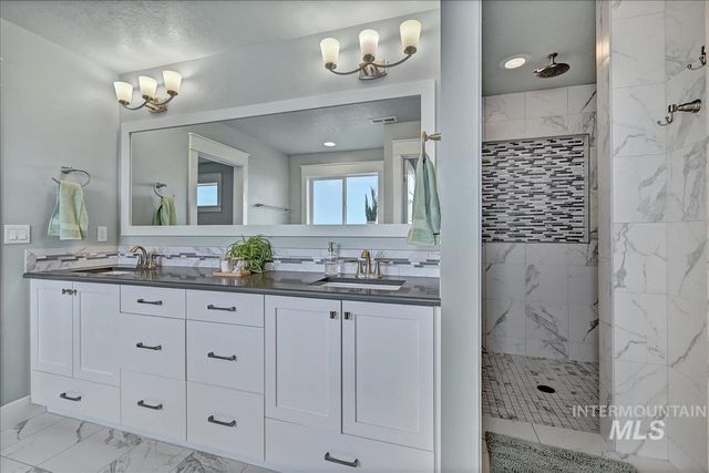 7713 S Wagons West Avenue, Boise, ID 83716