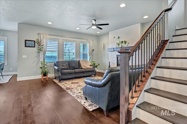 7713 S Wagons West Avenue, Boise, ID 83716