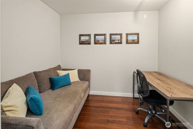 6700 81st Avenue SE, Mercer Island, WA 98040