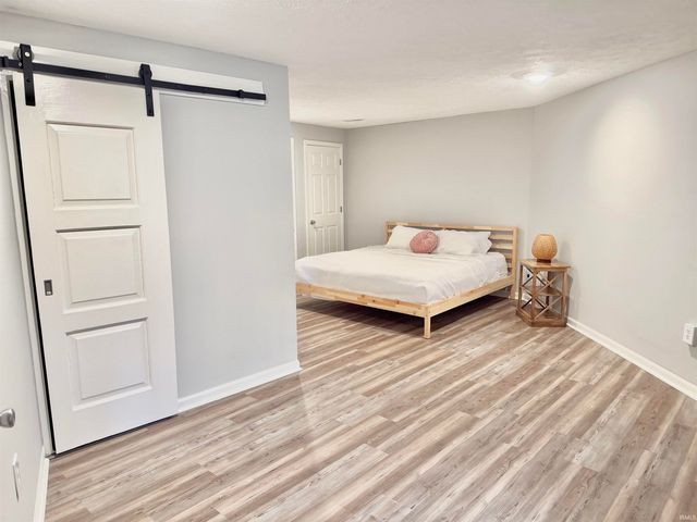 50 Woodlawn Village Drive, Mitchell, IN 47446