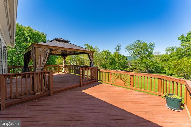 35130 PAXSON RD, Round Hill, VA 20141