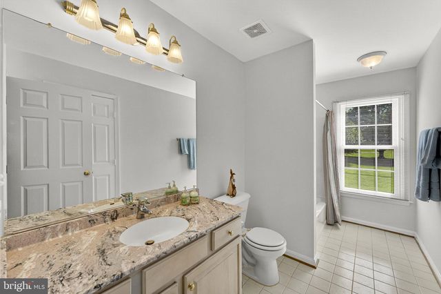 35130 PAXSON RD, Round Hill, VA 20141