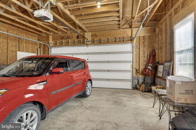 35130 PAXSON RD, Round Hill, VA 20141