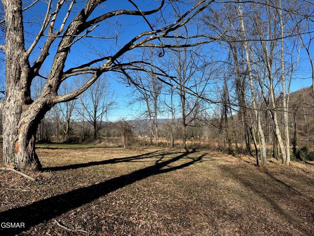 3528 Sugar Camp Circle, Sevierville, TN 37862