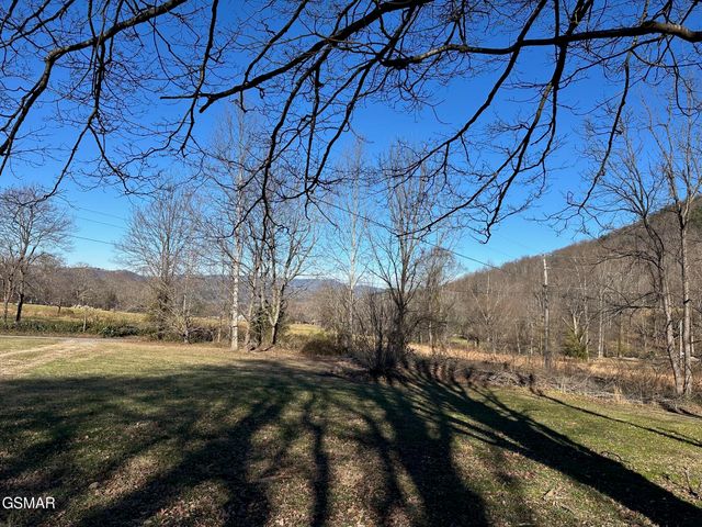 3528 Sugar Camp Circle, Sevierville, TN 37862
