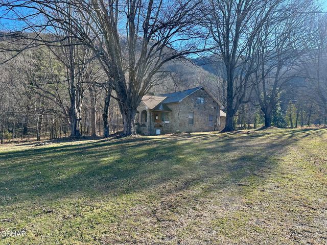3528 Sugar Camp Circle, Sevierville, TN 37862