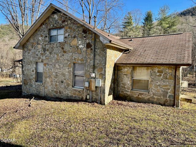 3528 Sugar Camp Circle, Sevierville, TN 37862