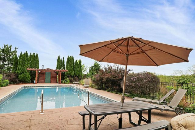 1440 County Hwy JG Road, Mount Horeb, WI 53572