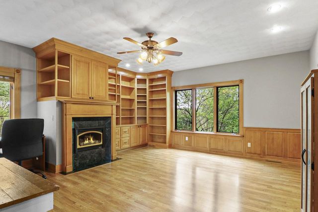 1440 County Hwy JG Road, Mount Horeb, WI 53572