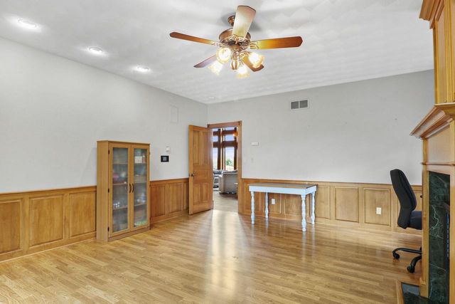 1440 County Hwy JG Road, Mount Horeb, WI 53572