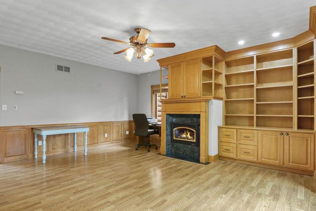 1440 County Hwy JG Road, Mount Horeb, WI 53572