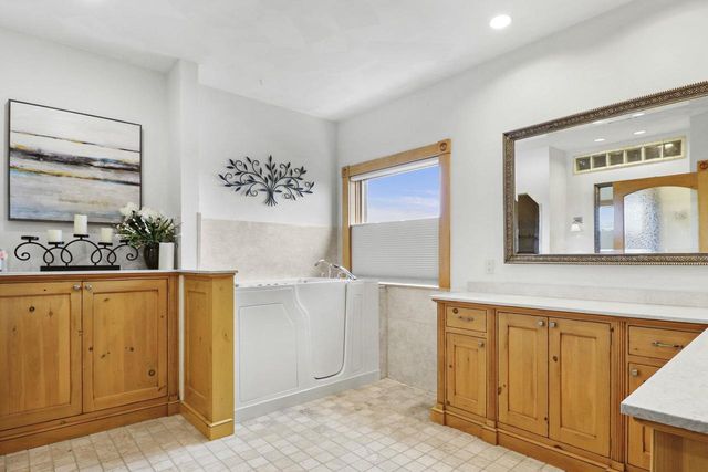1440 County Hwy JG Road, Mount Horeb, WI 53572