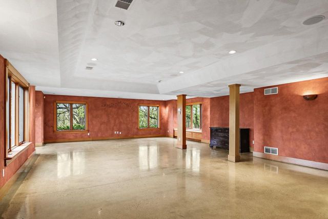 1440 County Hwy JG Road, Mount Horeb, WI 53572