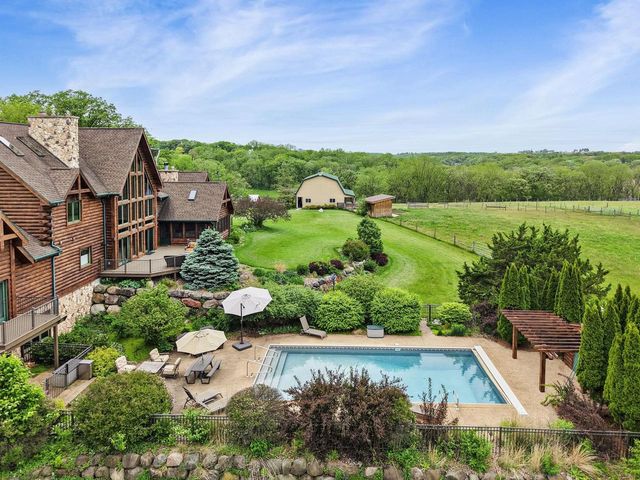 1440 County Hwy JG Road, Mount Horeb, WI 53572