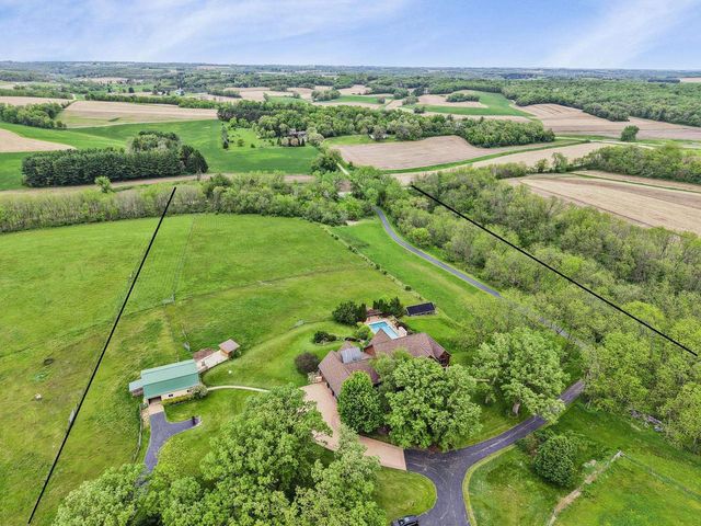 1440 County Hwy JG Road, Mount Horeb, WI 53572