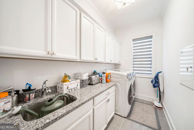 5960 Overlook Club Circle, Suwanee, GA 30024