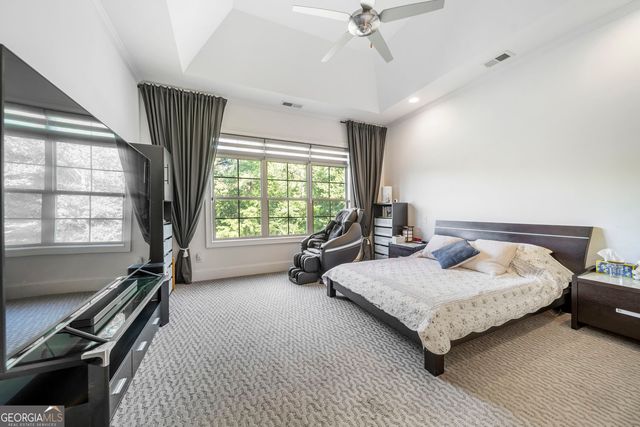 5960 Overlook Club Circle, Suwanee, GA 30024