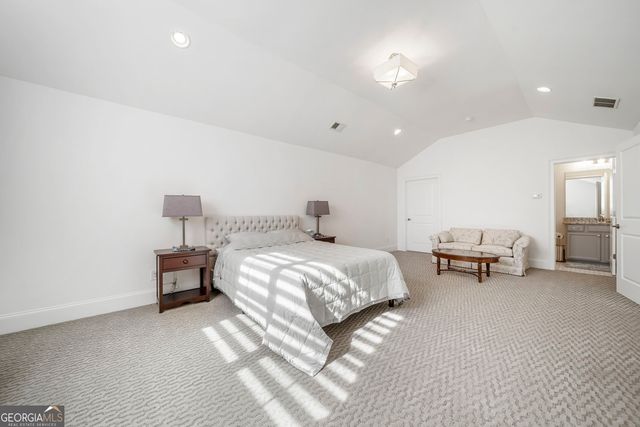 5960 Overlook Club Circle, Suwanee, GA 30024