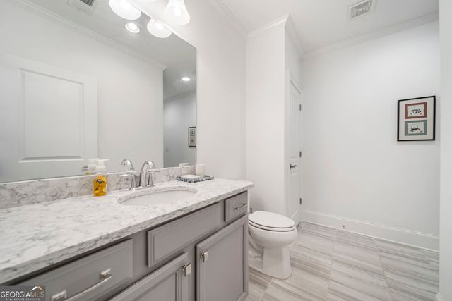 5960 Overlook Club Circle, Suwanee, GA 30024