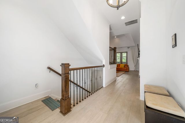 5960 Overlook Club Circle, Suwanee, GA 30024