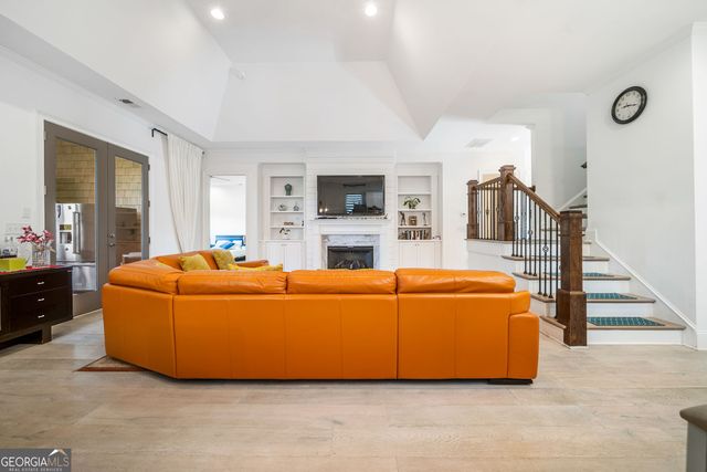 5960 Overlook Club Circle, Suwanee, GA 30024