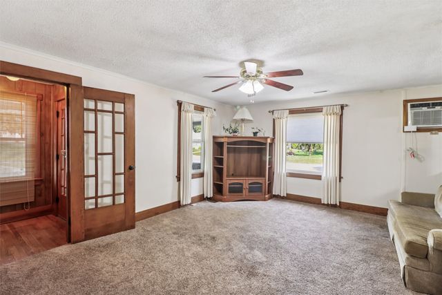 418 N 15th Street, Adel, IA 50003