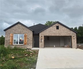 409 Hondo Street, Siloam Springs, AR 72761