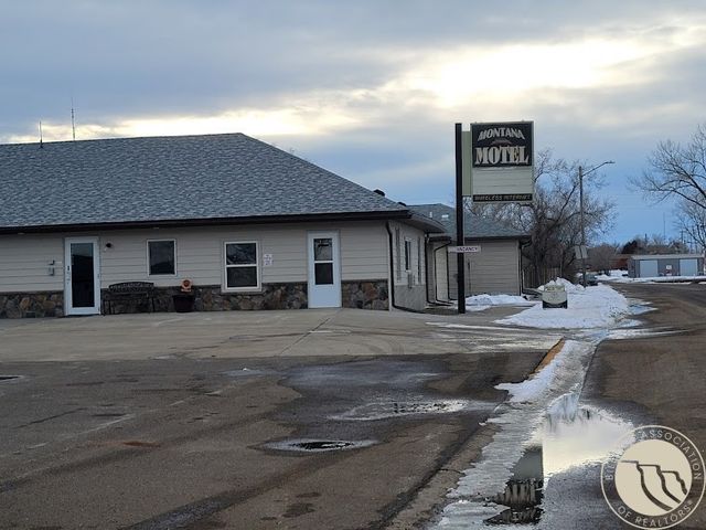 716 E Montana Avenue, Baker, MT 59313 property photo