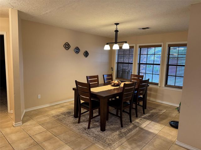 108 Meadow Drive, Bellville, TX 77418